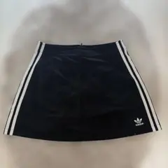 adidas アディカラースリーストライプスミニスカートのサムネイル