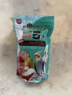 半生ソフトフルーツフードミックスタイプ　オカメインコ用　1kgのサムネイル