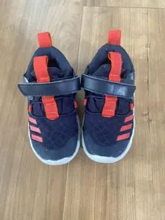 adidas キッズシューズ 13cm