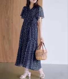 アンドクチュール 花柄紺色 ボタニカルガーデンシャツワンピース