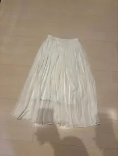 ホワイト シフォン プリーツロングスカート