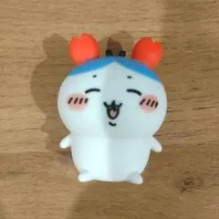 ちいかわ　ソフビフィギュア３ ハチワレ カプセルトイ