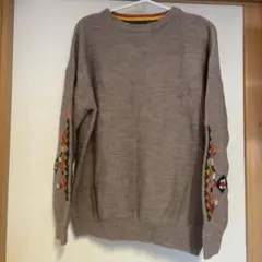 週末大特価niko andベージュニットセーター