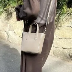 【美品】BEAURE カウレザー ミニトート2Wayショルダー ベージュ