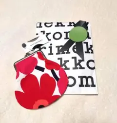 【新品】 marimekko マリメッコ がま口ポーチ 　ラッピング付き