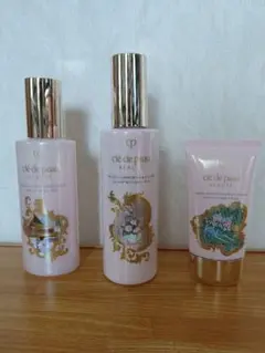 クレ・ド・ポー ボーテ 2024年 ラディアンスギフト ブルーブラック