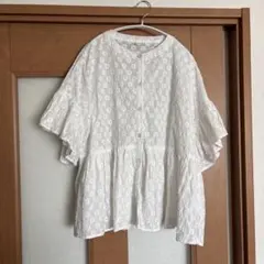 coca花刺繍白ブラウスのサムネイル