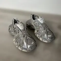 Item thumbnail for item 00446382-3f7f-4cb0-912f-a7a0906933ca