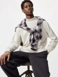 UNIQLO　ソフトニットフリースモックネックT