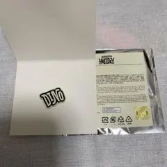 ディノ HOLIDAY ピンバッジ SEVENTEEN