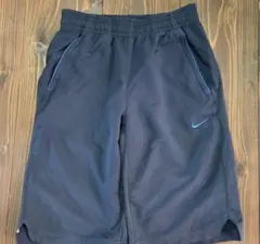 NIKE メンズ ショートパンツ ネイビー　美品のサムネイル