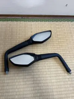 390DUKE 純正ミラーのサムネイル