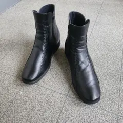 美品★ASICS Pedala ウォーキング ショートブーツ 黒 24㎝3E