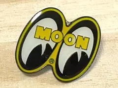 MOONEYES ムーンアイズ 黄x黒x白 アイボール 金属製 ピンバッジ