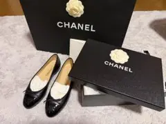 CHANEL ブラック フラットシューズ　バレリーナ　(当日発送可能)のサムネイル