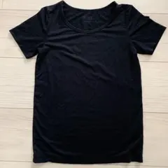 ユニクロ　HEATTECH ブラック 130 半袖