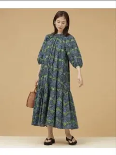 NANO univers 葉柄ティアードマキシワンピース