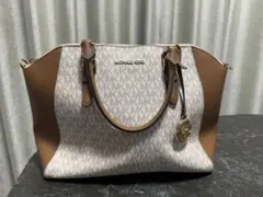 マイケル・コース　シアラ ラージ トップジップ サッチェル