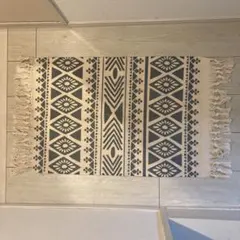 絨毯 花柄ネイビー・ベージュラグ 約70cm x 110cm - メルカリ