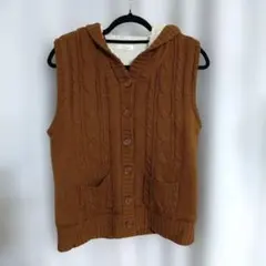 ニットベスト　裏面ボアボア　ブラウン　 しまむら