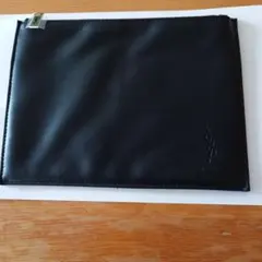 YSL BEAUTE 黒 レザーポーチ
