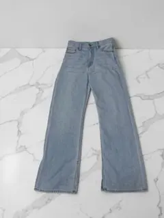 極美品✨カルバンクライン ハイライズワイドレッグ スリット デニムW25のサムネイル