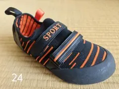 Item thumbnail for item 9fb3b836-7d48-4f30-9588-cb3e9913db92