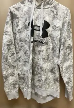UNDER ARMOUR パーカー