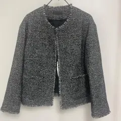 ノーカラーツイードジャケット 黒と白