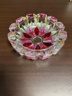 ガラス製 クリスタル花模様灰皿