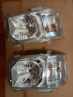 ハイエース　7型　ハロゲン　ヘッドライトのサムネイル