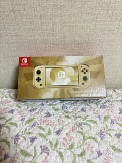 【完品・美品】Nintendo Switch Lite ハイラルエディション