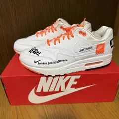 NIKE WMNS AIR MAX 1 LX