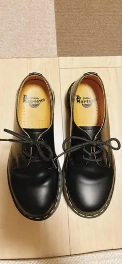 Dr. Martens 1461w ブラック 23.5cmのサムネイル