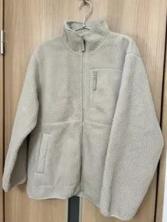 GU ベージュ フリースジャケット