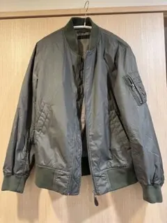 UNIQLO MA-1ジャケット オリーブグリーン