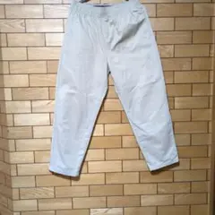 GU グレージュ カジュアルパンツ