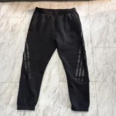 断捨離実行中 adidas ブラック ジョガーパンツ
