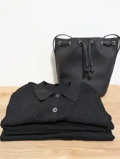 UNIQLO黒リブポロ・ノースリニット・メリノクルーネック・ショルダーバッグ