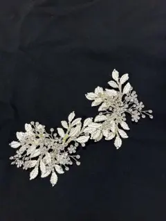 【ウェディング／ブライダル】シルバー 葉と花の刺繍 ヘッドドレス