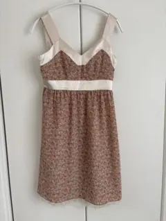【美品】花柄ワンピースMサイズのサムネイル