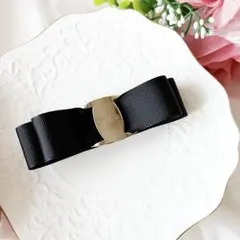 【バックル付リボンバレッタ】ヘアアクセ　ハンドメイド　お呼ばれ　可愛い