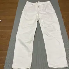 GU ホワイトデニムパンツ