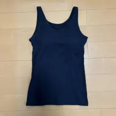 GU ブラフィールリブタンクトップ　カップ付きブラトップ