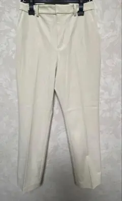 UNIQLOスマートアンクルパンツ