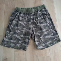 UNIQLO XL 迷彩柄 ハーフパンツ