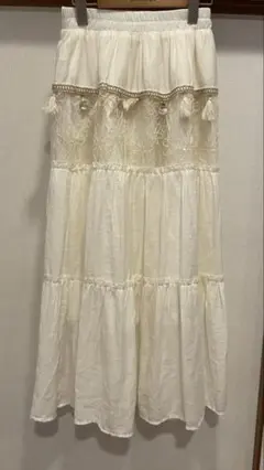 新品　フレアスカート　貝殻　アイボリー　Mのサムネイル