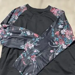 花柄長袖Tシャツ 黒