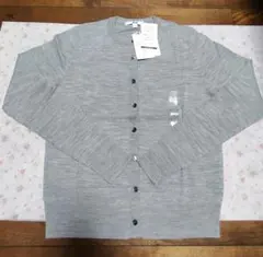 最終値下げ　　新品　ユニクロ　エクストラファインメリノクルーネックカーディガン