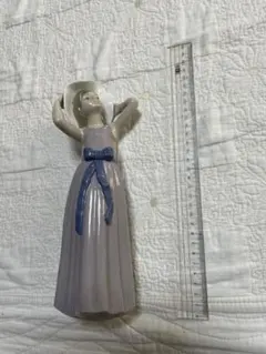 LLADRO リヤドロ 若き闘牛士 マタドール トレロ 磁器製 - メルカリ